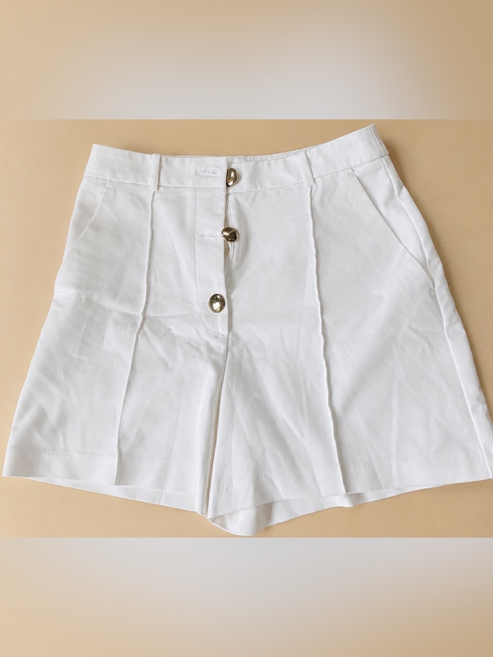 Zara cotton High-Waist Button-Front Shorts in white